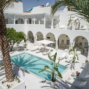 4* Marockansk riad Palais Blanc &